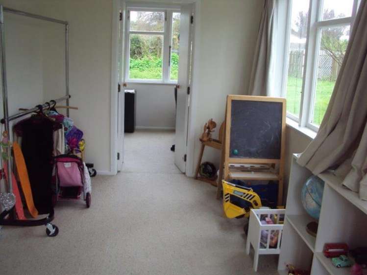 18 Chippendale Crescent Birkdale_2