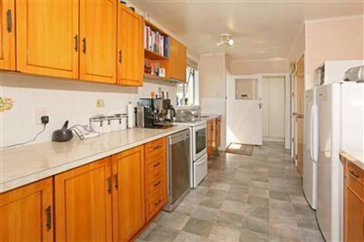 7 Amberley Avenue Te Atatu South_8