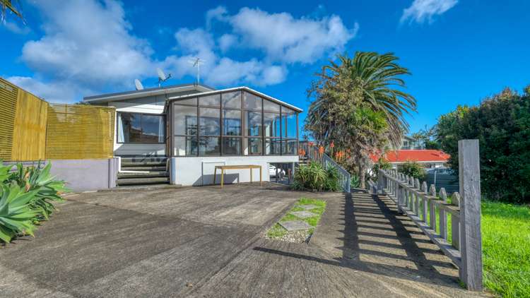 16 Kaka Street Ahipara_1