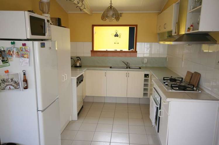 142b Sharyn Place Whangamata_6