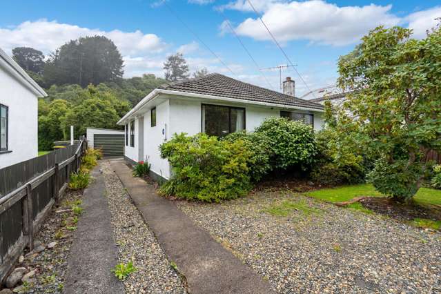 Private, Leafy Living with Space to Relax