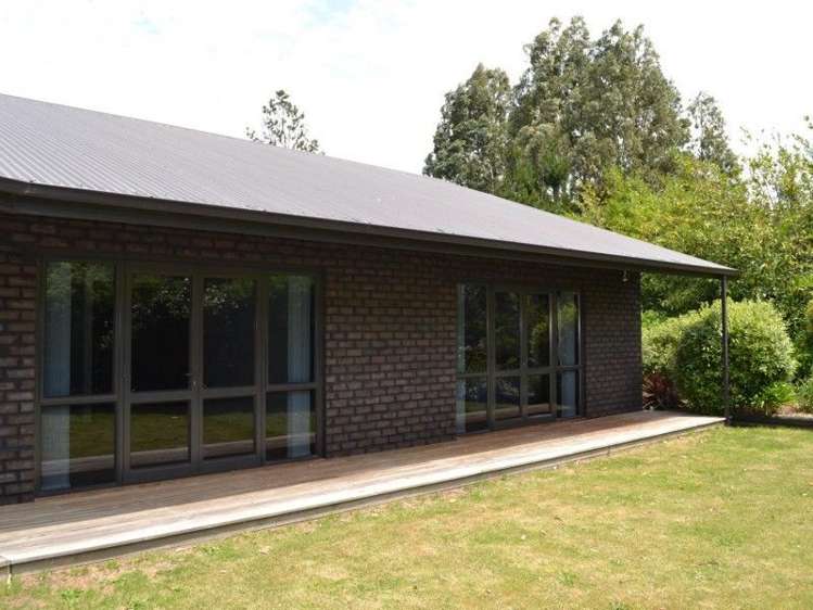 1092 The Peaks Road Hawarden_23