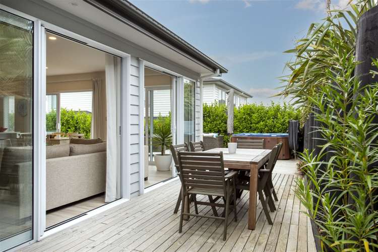 22 Boocock Crescent Orewa_7