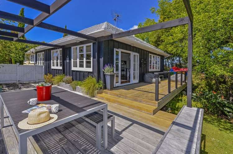 2/1 Varlene Terrace Forrest Hill_12