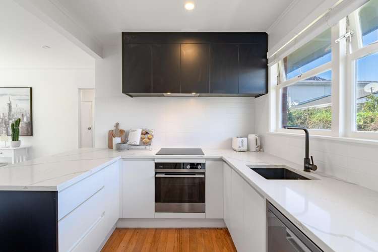 3/13a Kingsway Avenue Sandringham_3