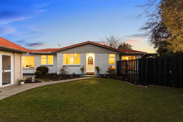 Peaceful Parkside Family Living