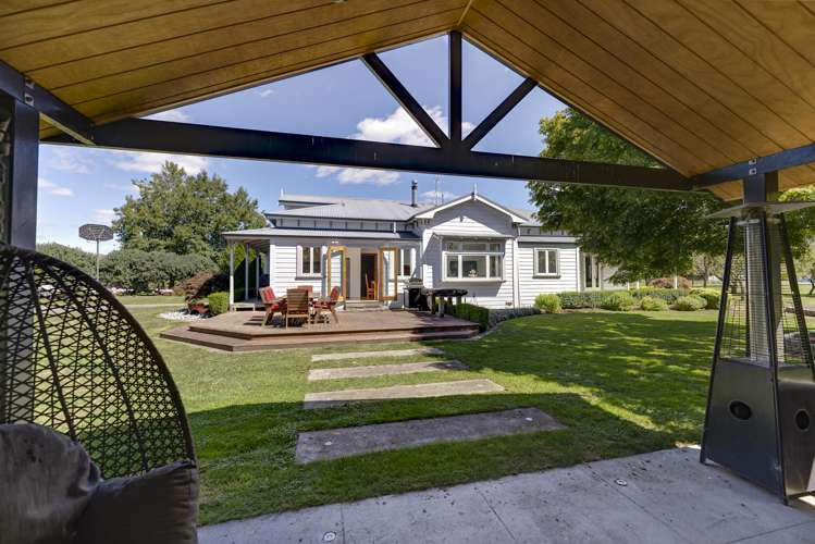 355 Main Rd Spring Grove Wakefield_14