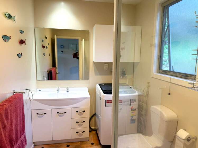 32 Mulberry Grove Road Great Barrier Island (Aotea Island)_12