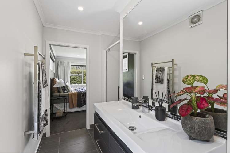 5 Whitby Place Westown_13