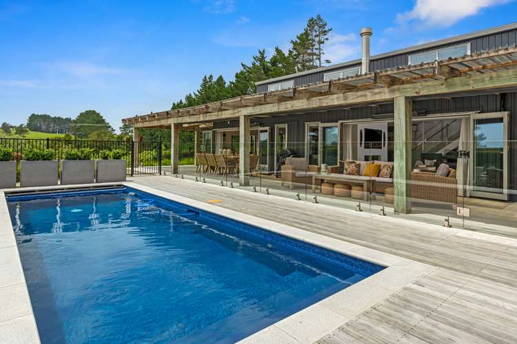 555 Horseshoe Bush Road Waitoki_1