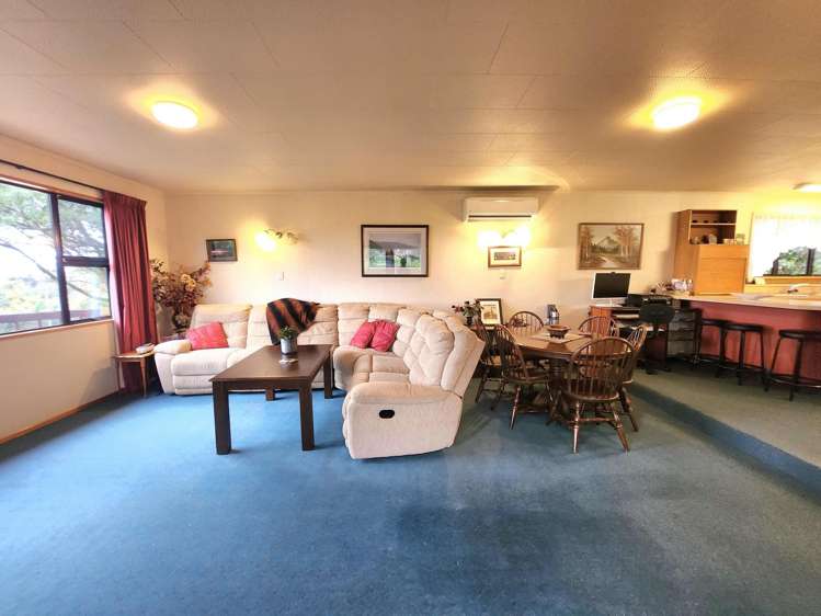 16 Coronation Street Moeraki_7