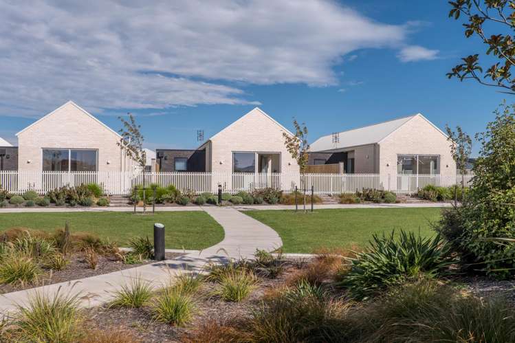 1 and 3 Shrubbery Lane_2