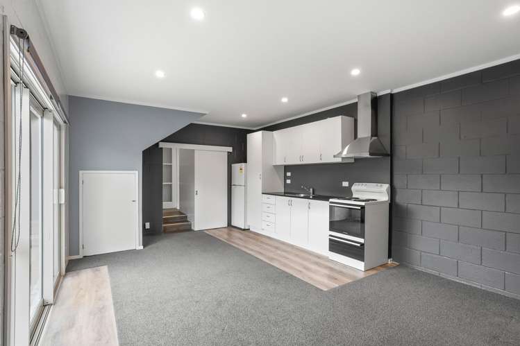 8 Waikaukau Road Glen Eden_9