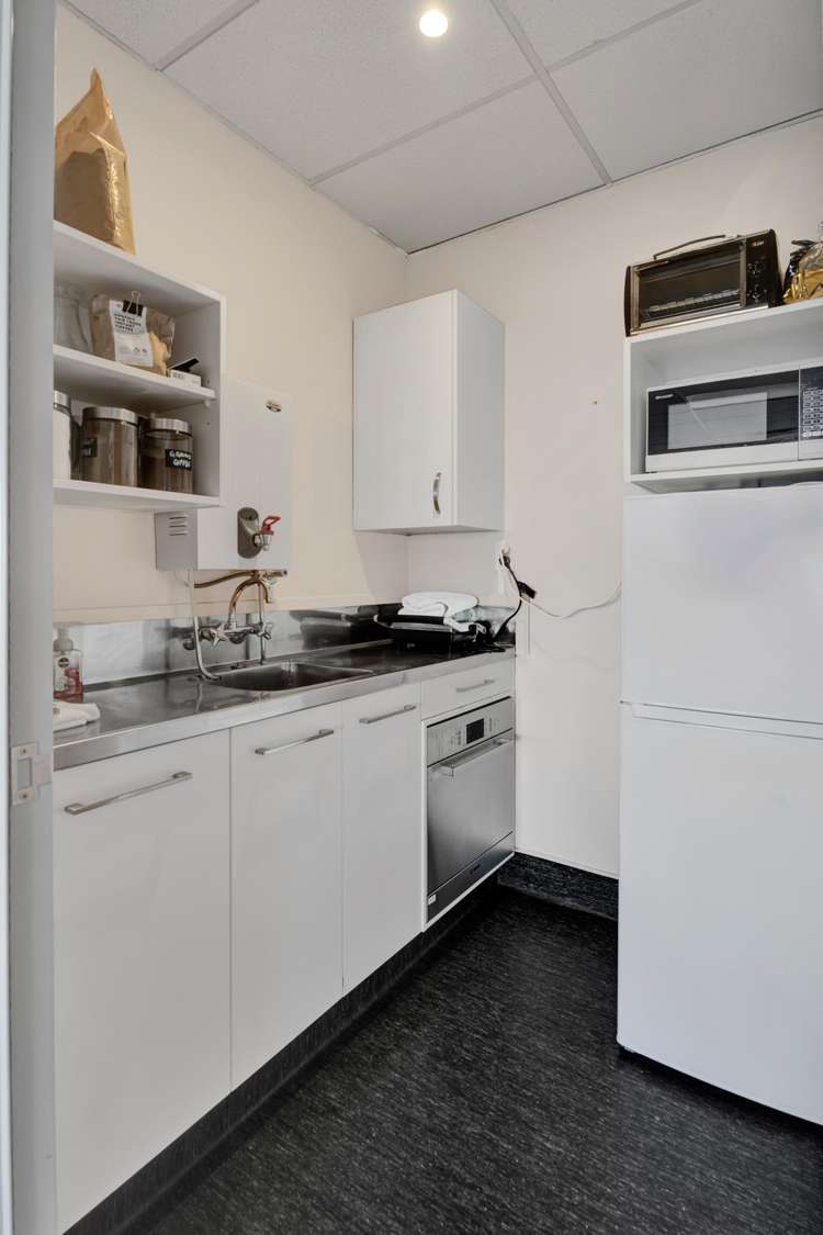 214 Devon Street East New Plymouth_22