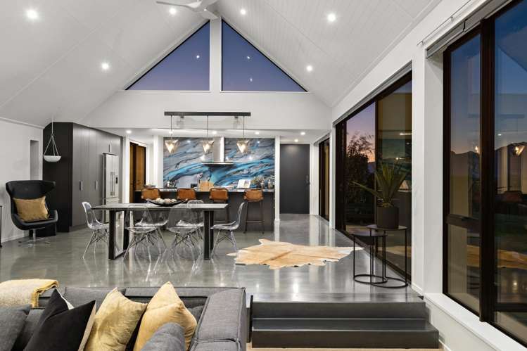 8 Big Valley Drive Jacks Point_11