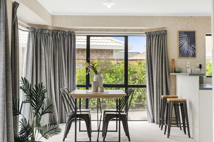 45 Ocean Crest Papamoa_5