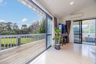 1/57 Unsworth Drive_1
