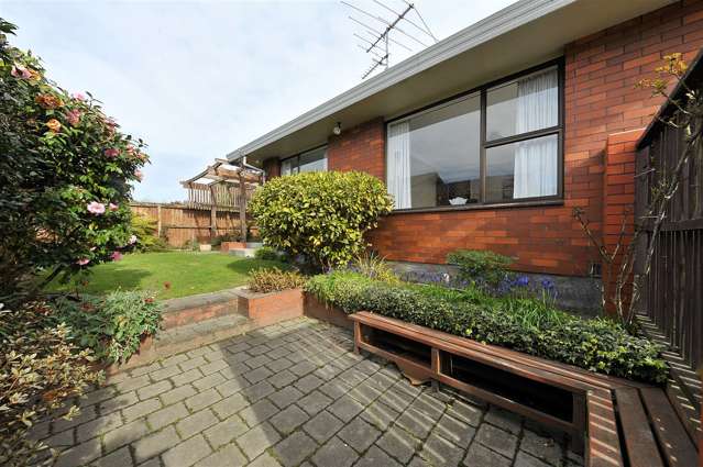 2/2 Kingham Place Avonhead_1