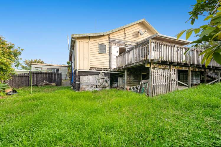 24 Jean Place Stanmore Bay_21