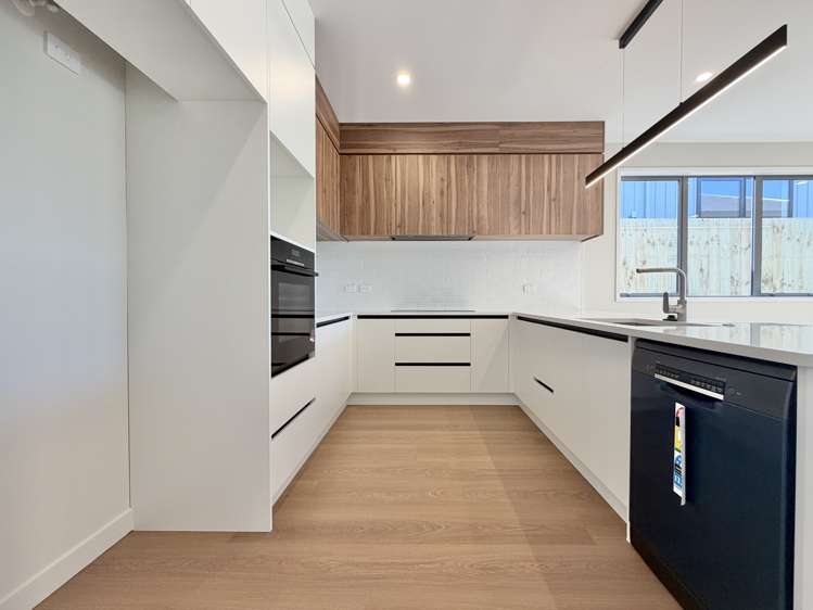 66 Huanui Drive Orewa_6