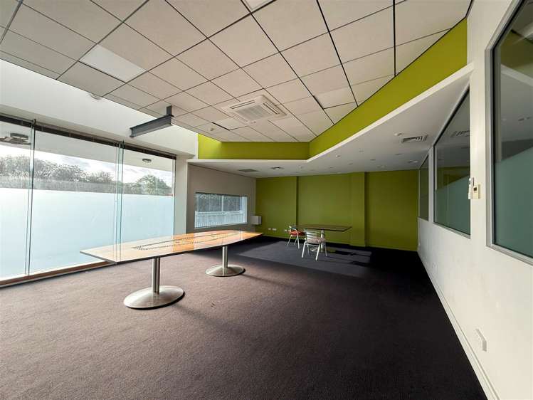 336 Cambridge Terrace Naenae_11