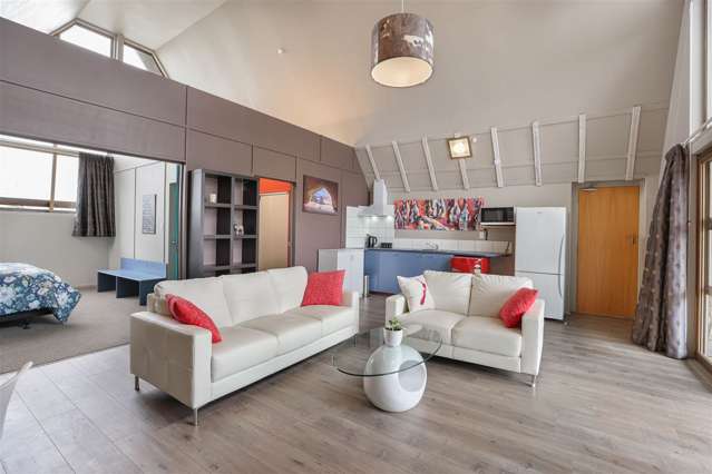 Loft/347 Grahams Road, Tinwald Ashburton_4