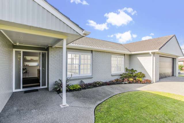 14 Serrita Avenue Sunnyhills_2