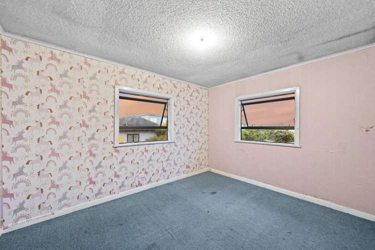 8 View Road Mangere_13