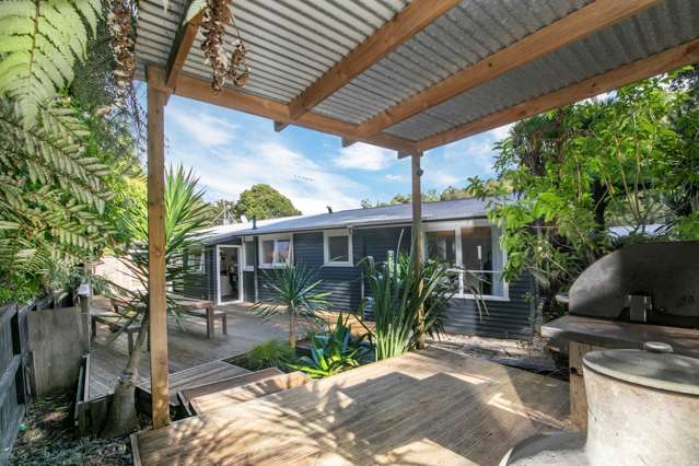 141 Woodlands Park Road Titirangi_2