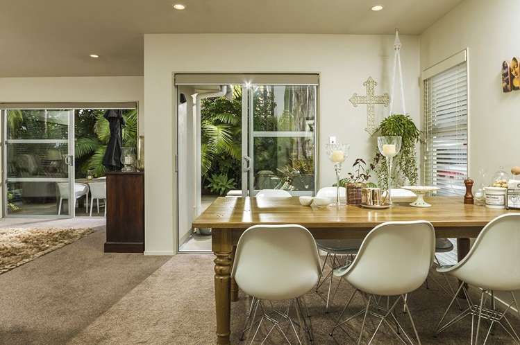 2/63 Selwyn Crescent Forrest Hill_28