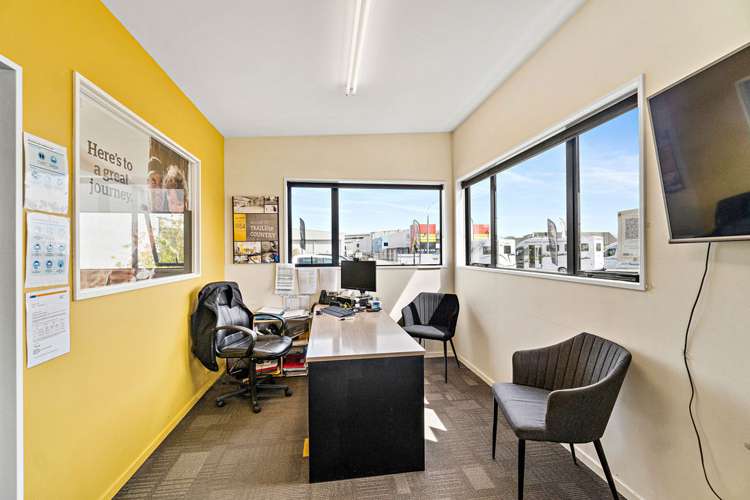 61 Hayton Road Wigram_5