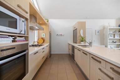 13/8 Humphrey Street_3