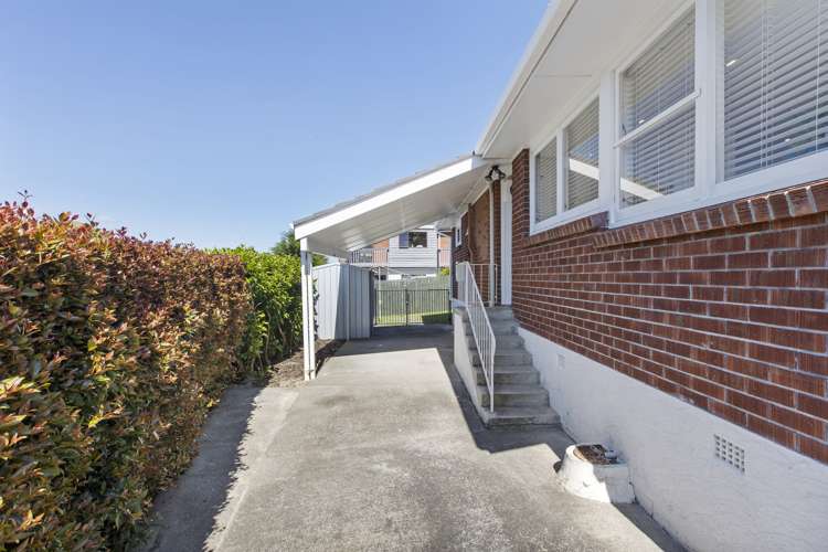 1/12 Grimshaw Place Henderson_29