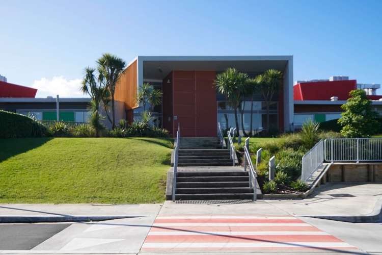 2 Whakatere Lane Hobsonville_23