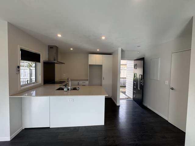 A/7 Te Roera Place Riverhead_2