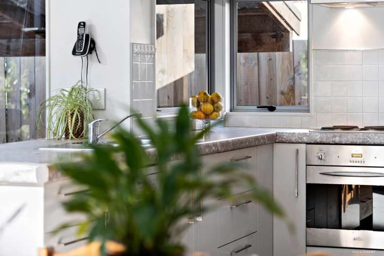 18a Savoy Road Glen Eden_9