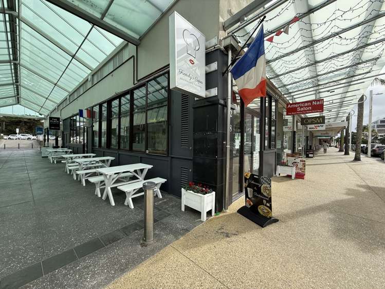 Shop 6/62 - 78 Hurstmere Road Takapuna_13