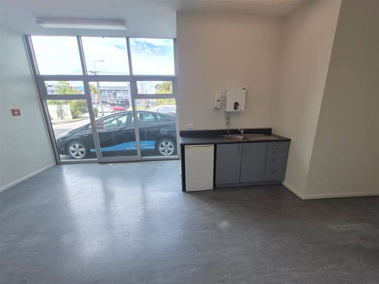 31-33 Disraeli Street Addington_9