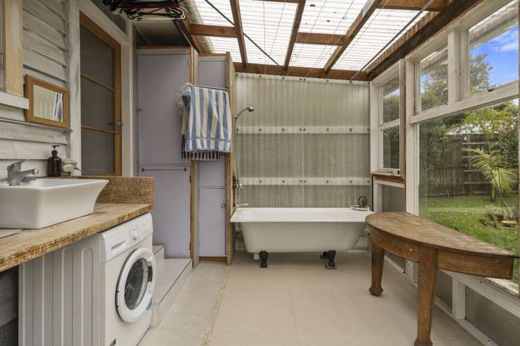 50 Roberts Road Te Atatu South_13