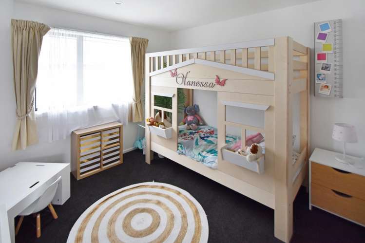 15 Lakeland Avenue Twizel_9