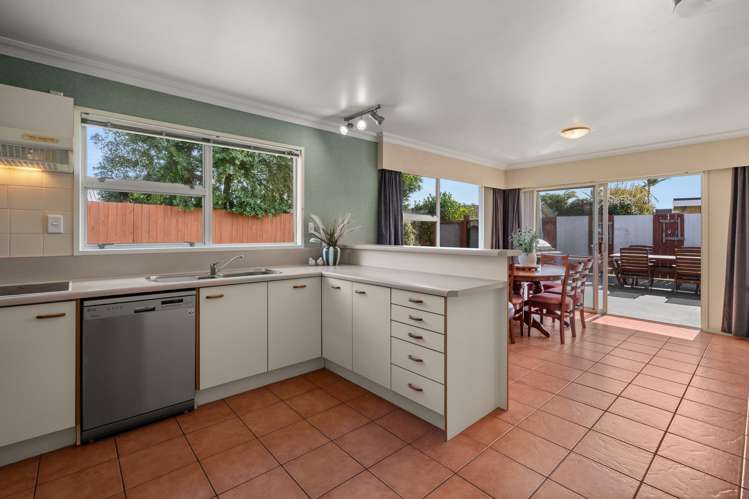27 Meadowland Street_2