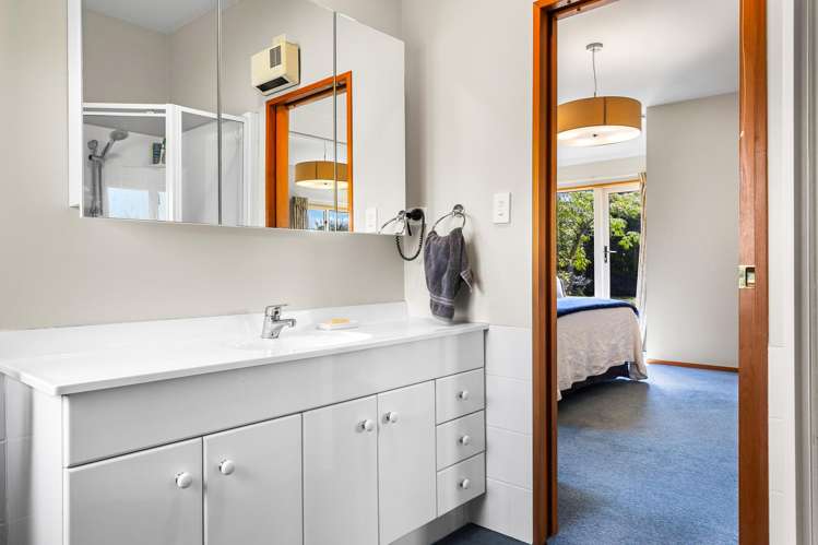 8 Cedar Place Amberley_20