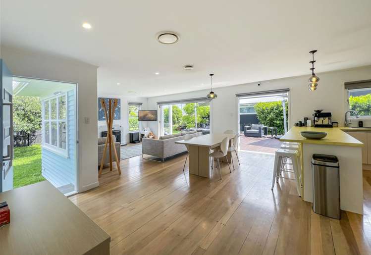 15 Argyle Street Waipu_2