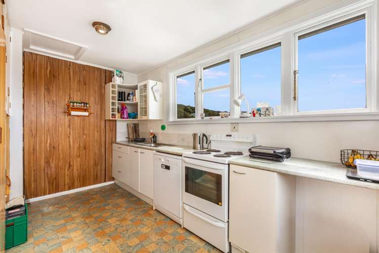 17 Aparangi Crescent Elsdon_15