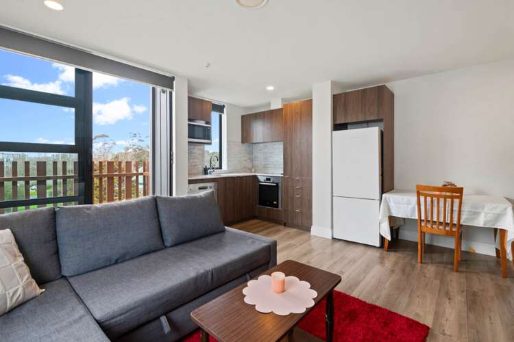 604/22 Library Lane_1