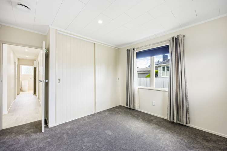 18 Rewarewa Road Te Atatu Peninsula_12