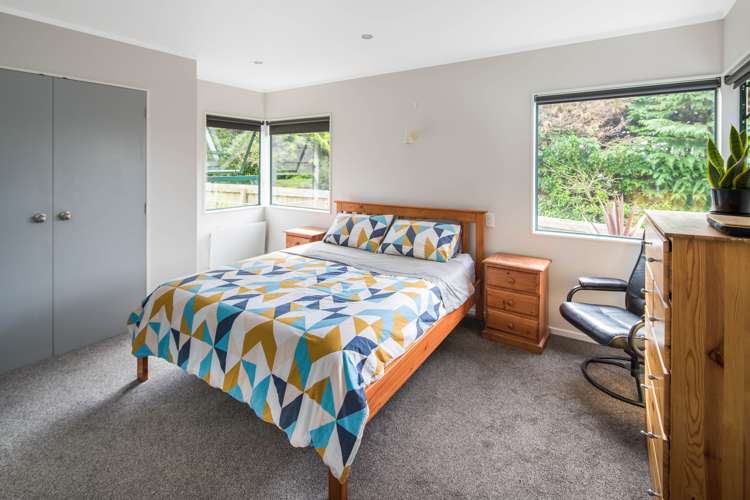 13 Hawtrey Terrace Johnsonville_7