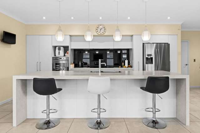 41 Tasman Drive Poraiti_1