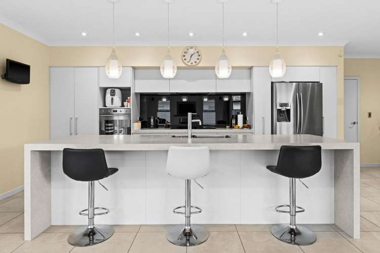 41 Tasman Drive Poraiti_1