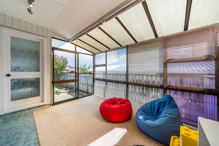 5b Norbert Street Brown Owl_12